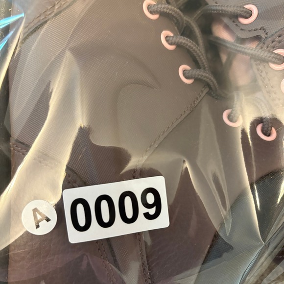 Nike‎ Manoa Boots Youth Size 7Y Brown Leather Hiking Trail Walking Shoes - Picture 11 of 12